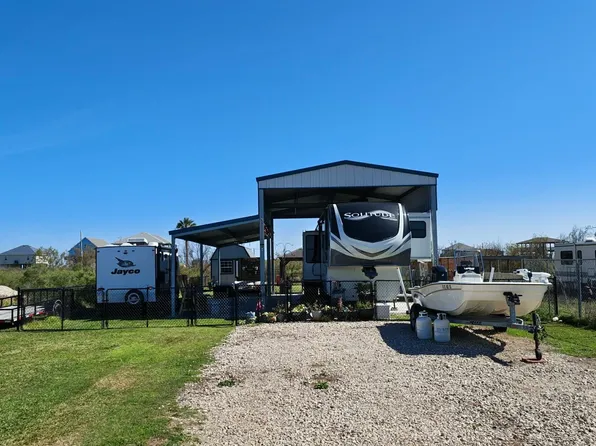 1314 Anderson Ave, Port Bolivar, TX 77650