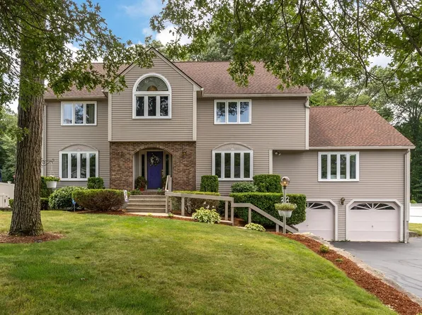 47 Woodridge Rd, Milford, MA 01757