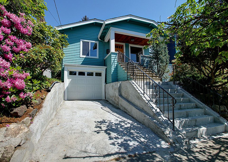 1st image of 4120 Interlake Ave N