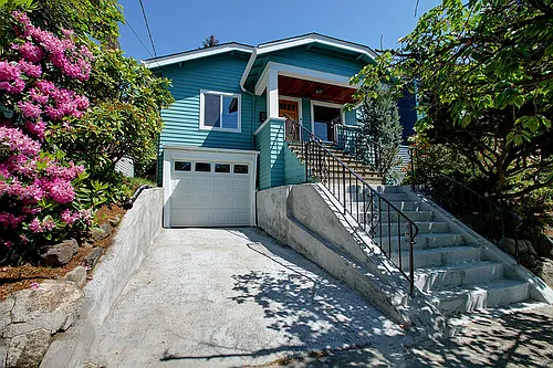 4120 Interlake Ave N Photo 1