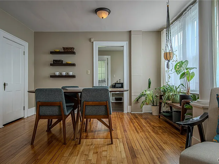 22 Kellogg St — Photo 8