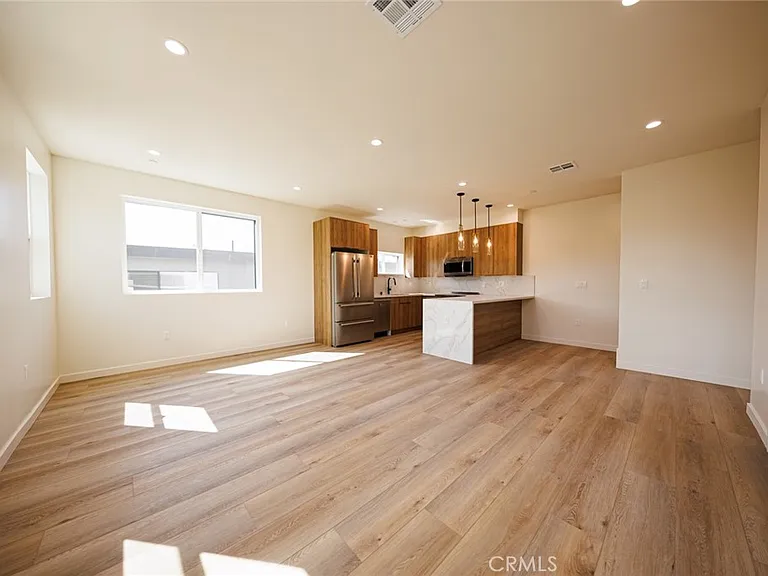 5933 Comey Ave #1 — Photo 11