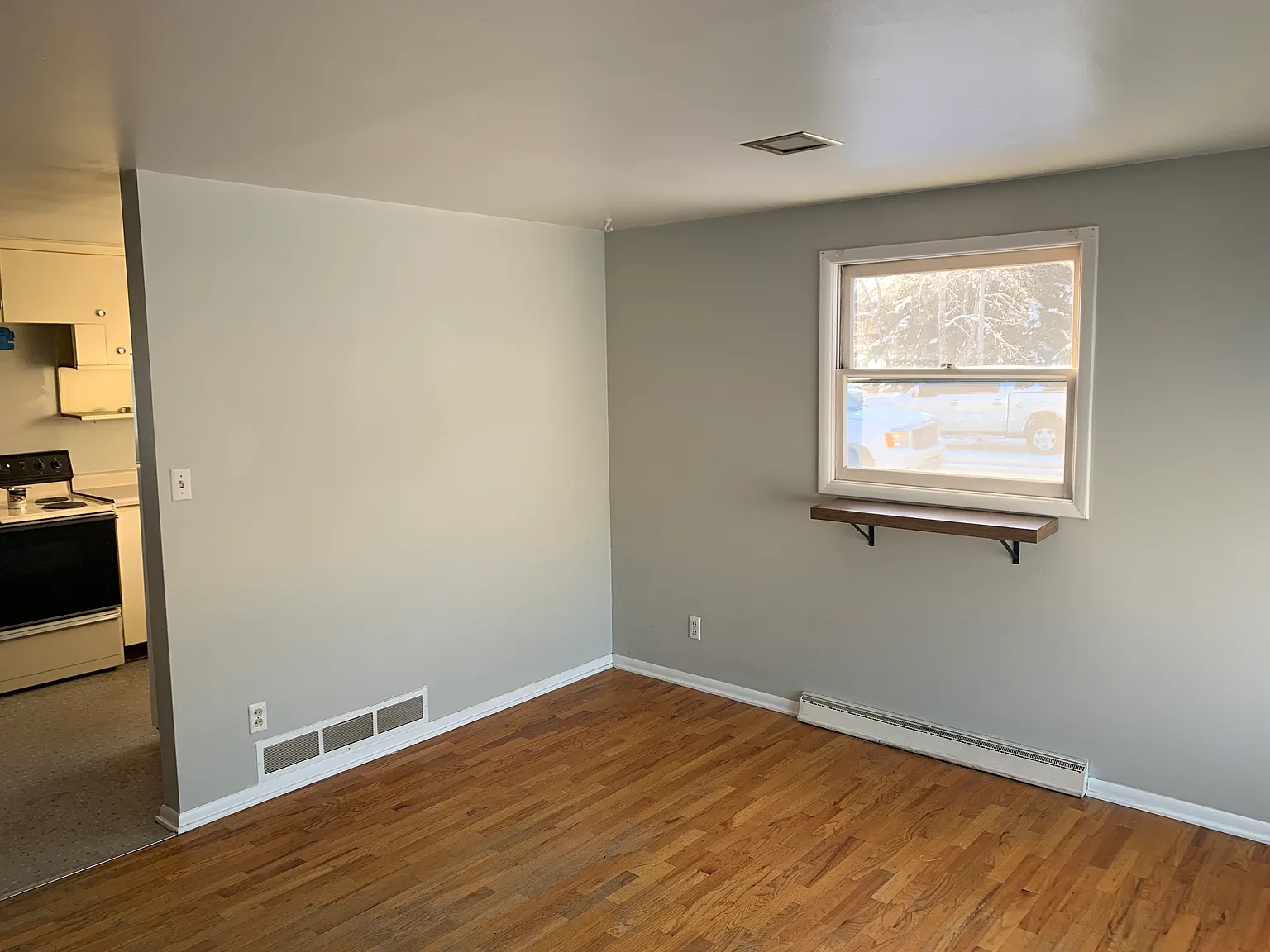 2 bed, 750 sqft, $1,700 — Photo 2