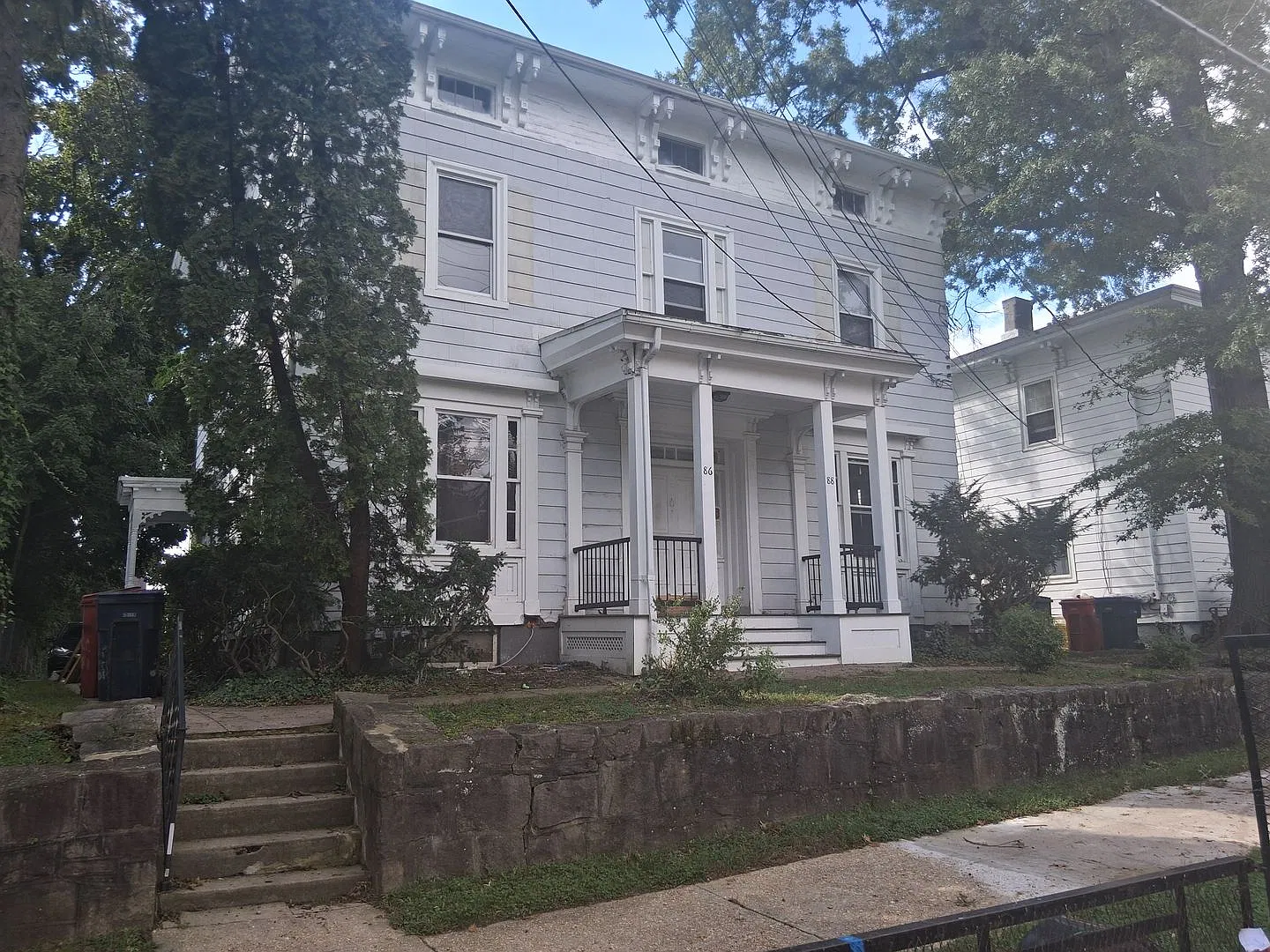 86-88 W. Commerce St — Photo 2