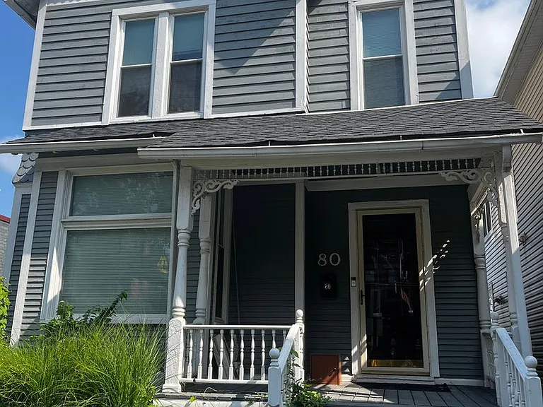80 King Ave — Photo 1
