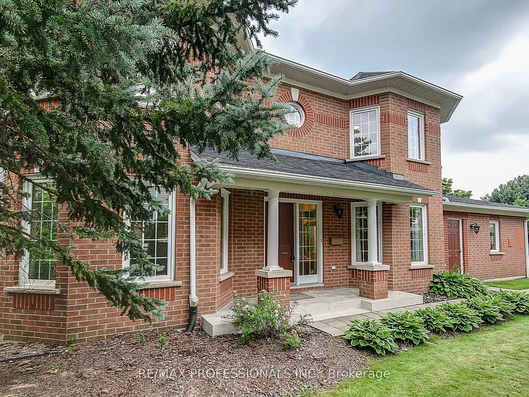 2145 Country Club Dr E #23 — Photo 2