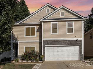 8554 Greenware Trl, Charlotte, NC 28269