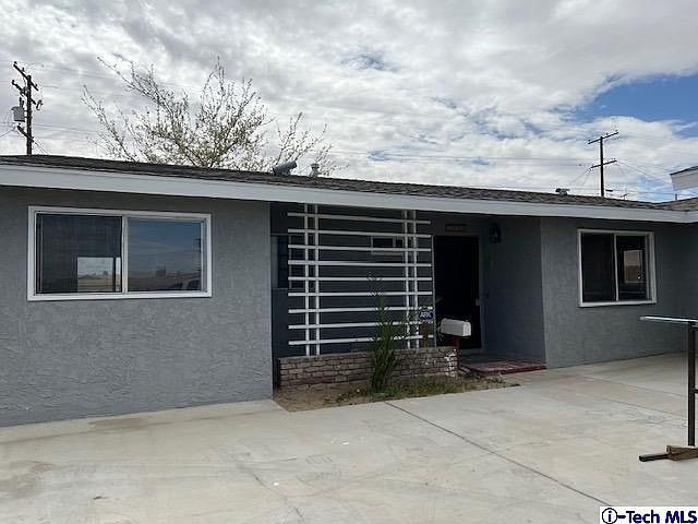 1st image of 1524 De Anza St