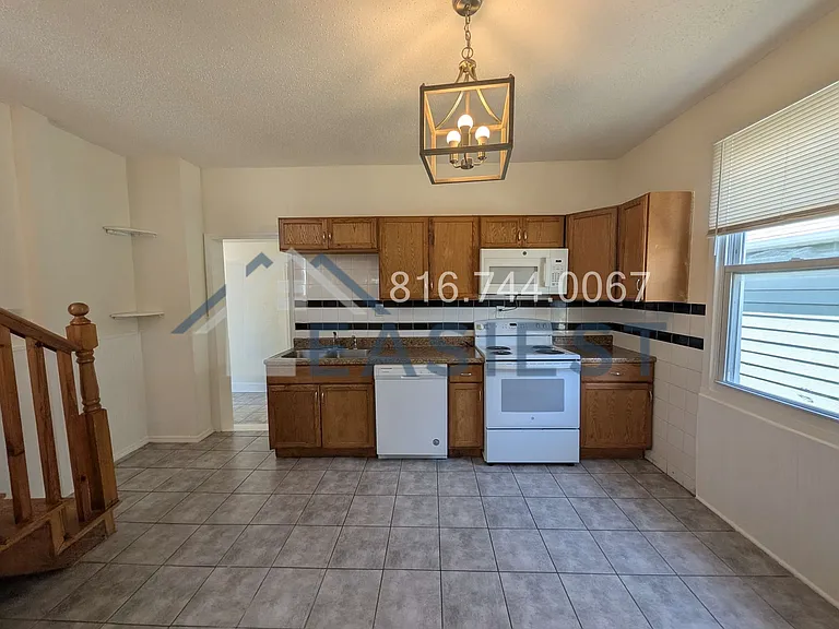 623 Northrup Ave — Photo 5