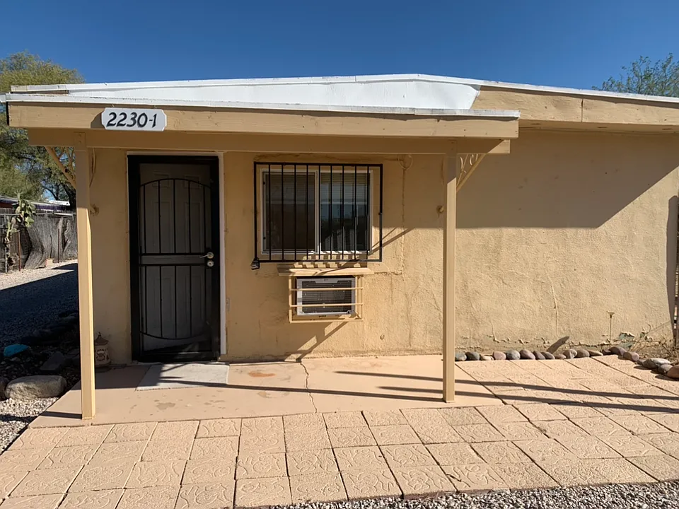 2230 N Ralph Ave #1