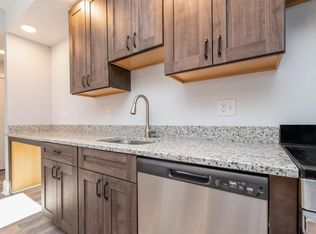 2741 Hampshire Rd APT 5, Cleveland Heights, OH 44106