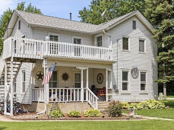 221 Castle St #1