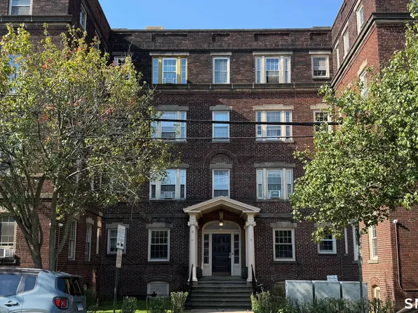 59 Rennell Street #19, Bridgeport, CT 06604