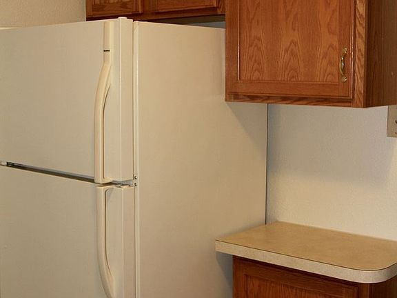 3rd image of 6069 Fountain Pointe APT 08