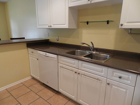 Loads of countertop and cupboard space!