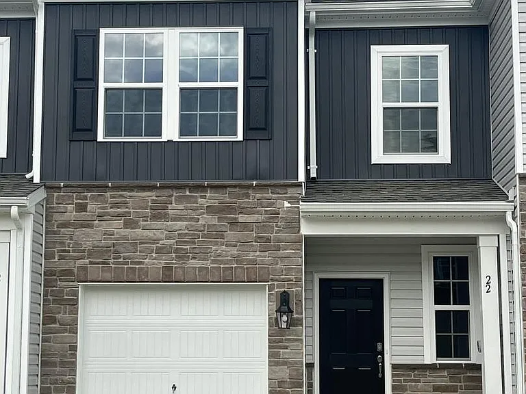 22 Whaler Dr — Photo 1