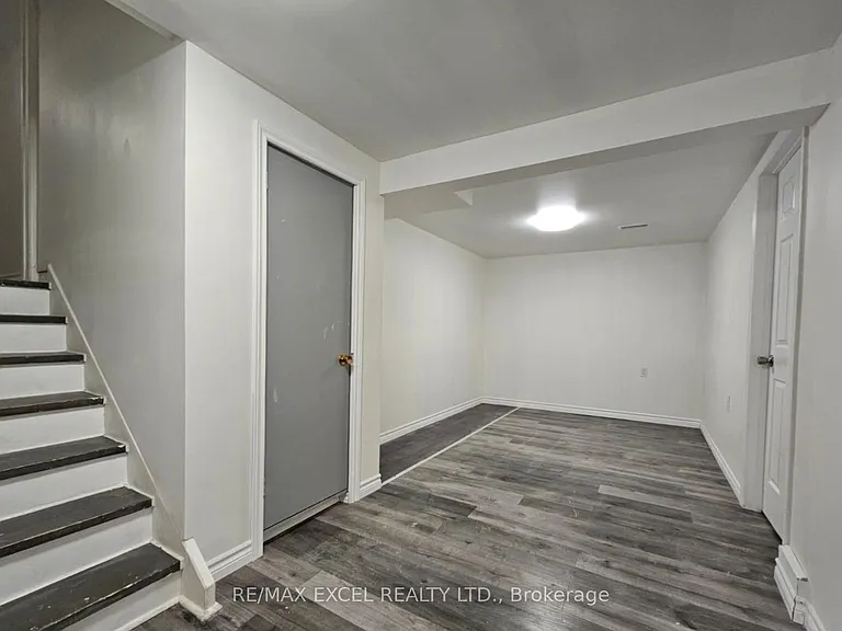 22 Northpark Rd — Photo 3