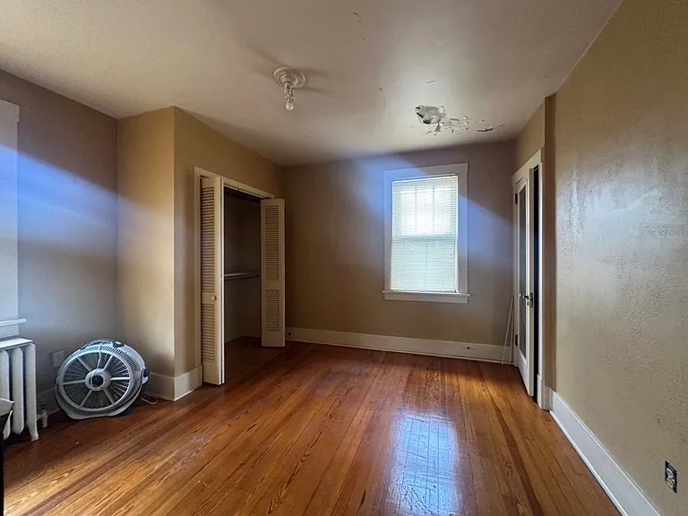 3417 Parkview Ave — Photo 2