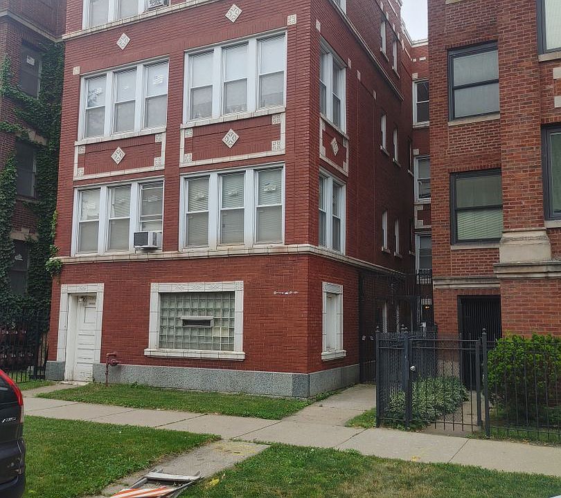 1st image of 7014 S Clyde Ave #3W