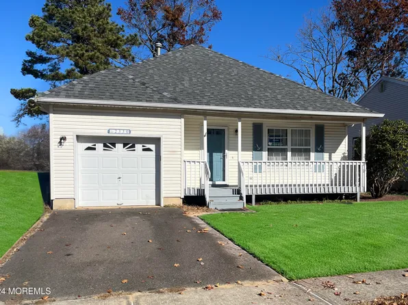 2330 Mount Hood Lane, Toms River, NJ 08753