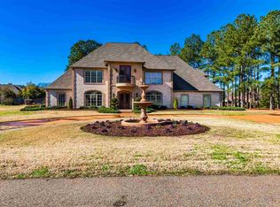 301 Pinehurst Cir, Ridgeland, MS 39157