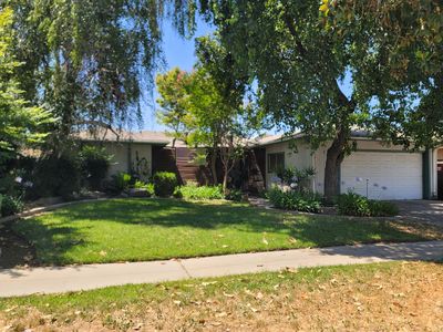 1621 W Holland Ave, Fresno, CA, 93705