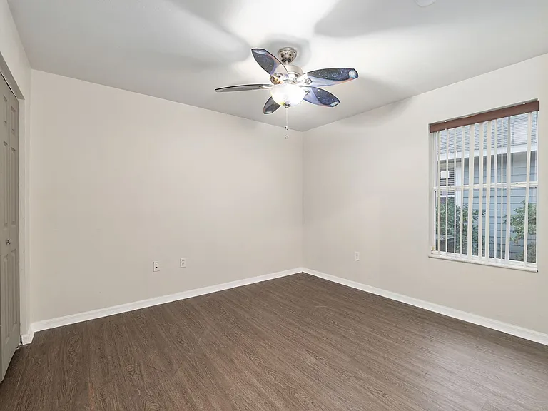 2114 NW 52nd Pl — Photo 25