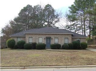 6014 Forest Grove Dr, Montgomery, AL 36117