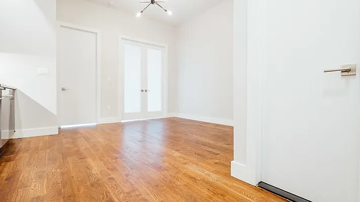 Rented by Nooklyn NYC LLC | media 47