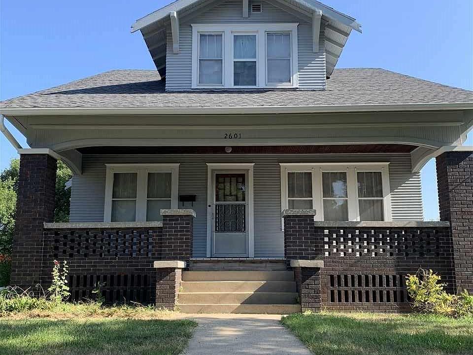 1st image of 2601 Chicago Ave