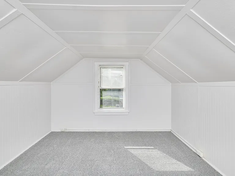 4673 Dewey Ave — Photo 13