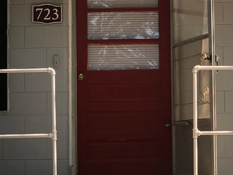 723 Chappell Dr — Photo 2