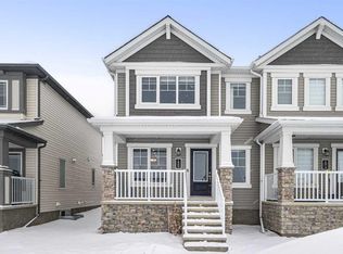 1869 SE Carrington Blvd NW, Calgary, AB T3P 1W1