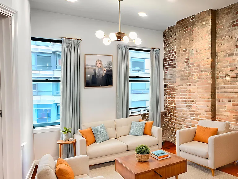 573 Vanderbilt Ave #3B — Photo 1