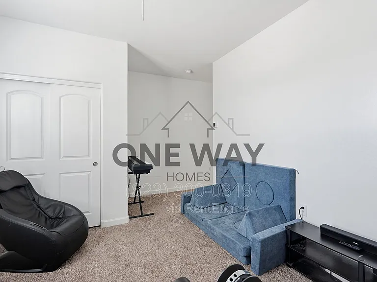 30558 W Clarendon Ave — Photo 18