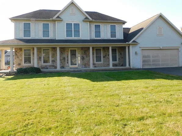 67 Jade Creek Dr, Hilton, NY 14468