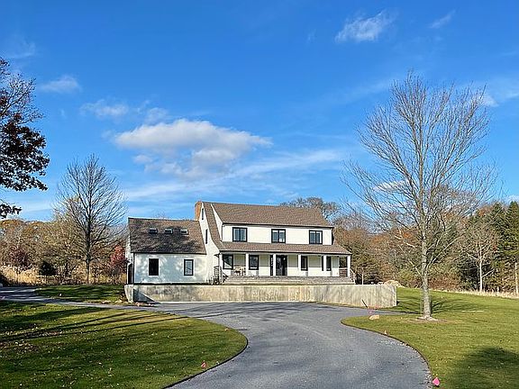 5th image of 1055 Bridgehampton Sag Harbor Tpke