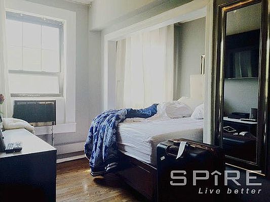 2nd image of 464 6th Ave APT 2