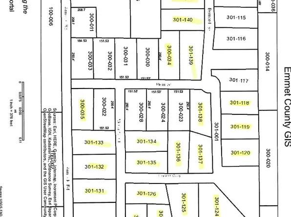 7870 Hem St, Alanson, MI 49706