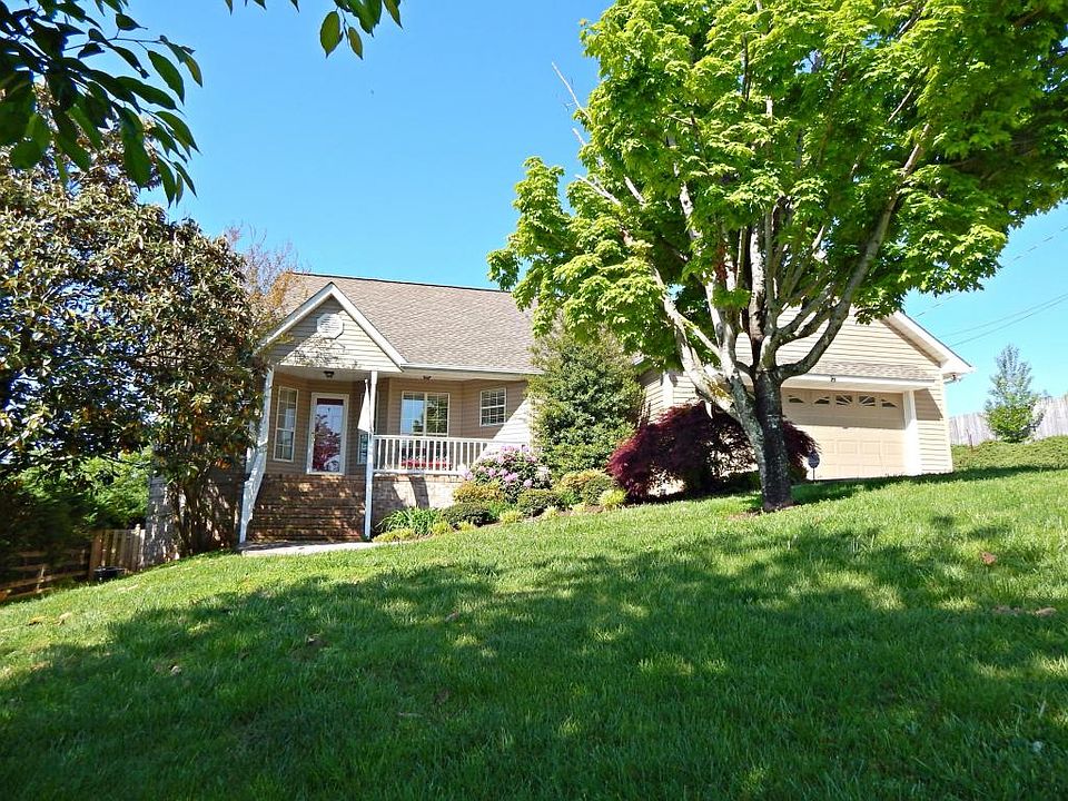 1st image of 109 Autumn View Dr