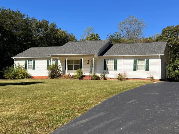 282 Bryant Rd, Madison Heights, VA 24572