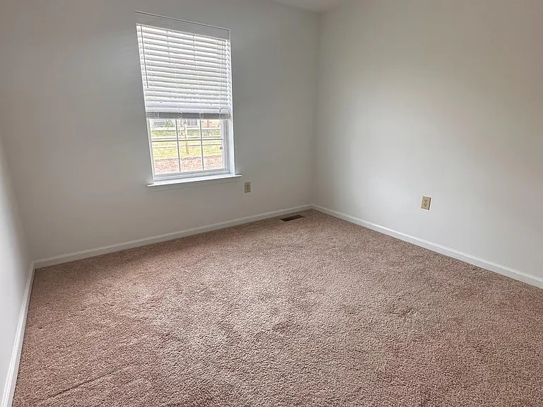 1051 Balley Dr — Photo 16