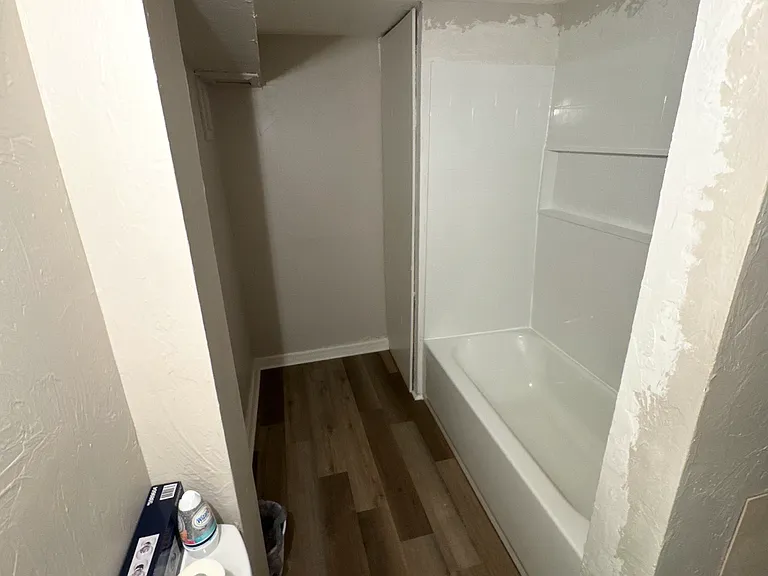 523 S Pine St — Photo 4
