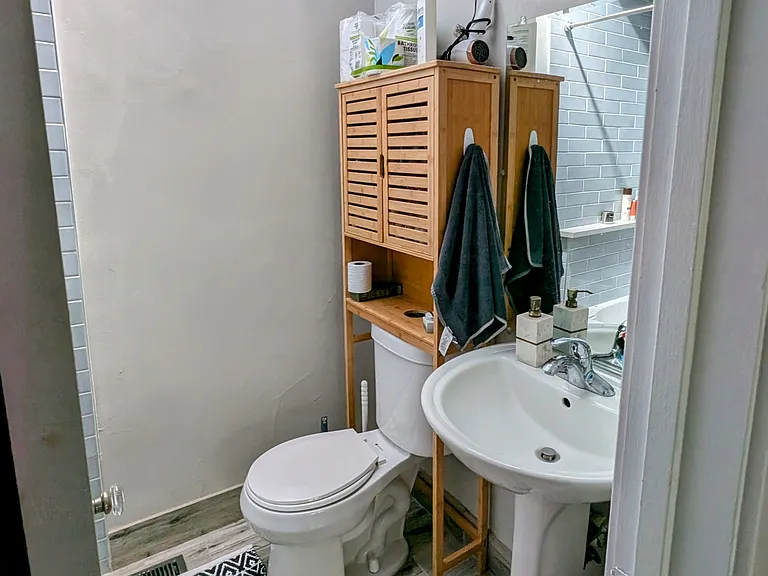 1532 Forest St — Photo 16