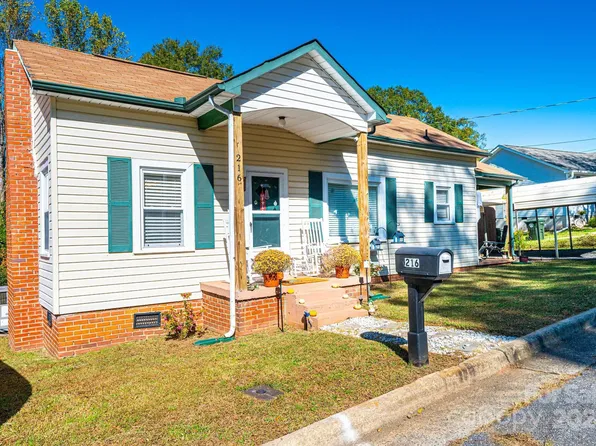 216 W 10th St, Newton, NC 28658