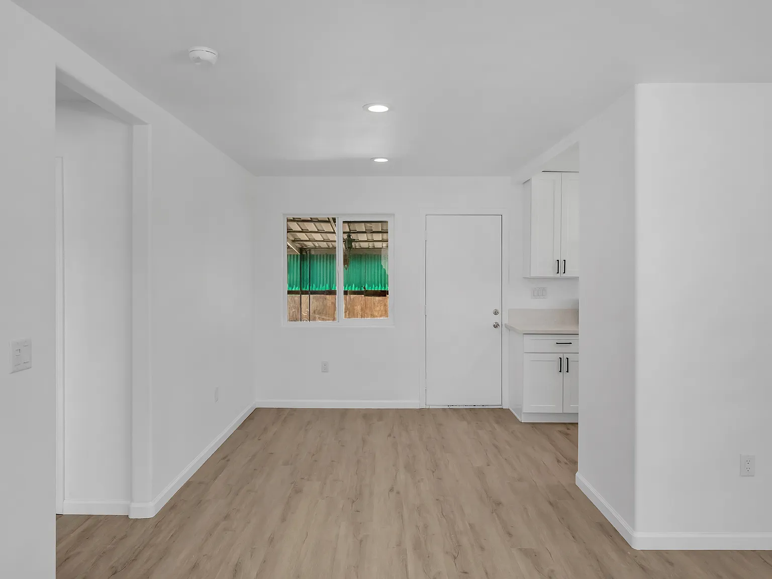 4 bed, 1220 sqft, $2,750 — Photo 3