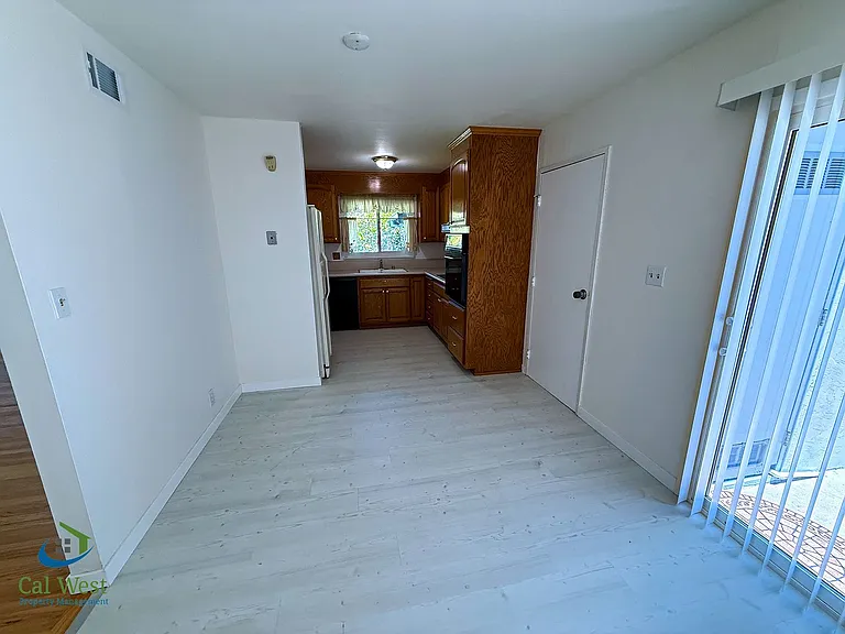 3174 Colfax Ct — Photo 10