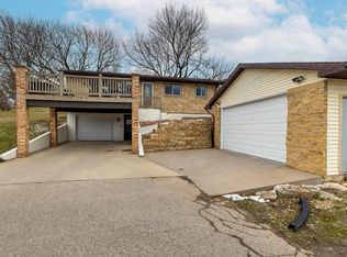 862 Walker St, Dubuque, IA 52001