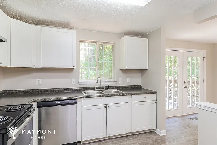 8114 Bald Ridge Dr — Photo 7