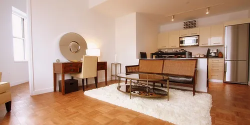 Rented by Metro Loft Management